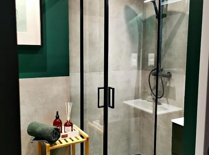 Nowoczesny W Sercu Wroclawia Lägenhet